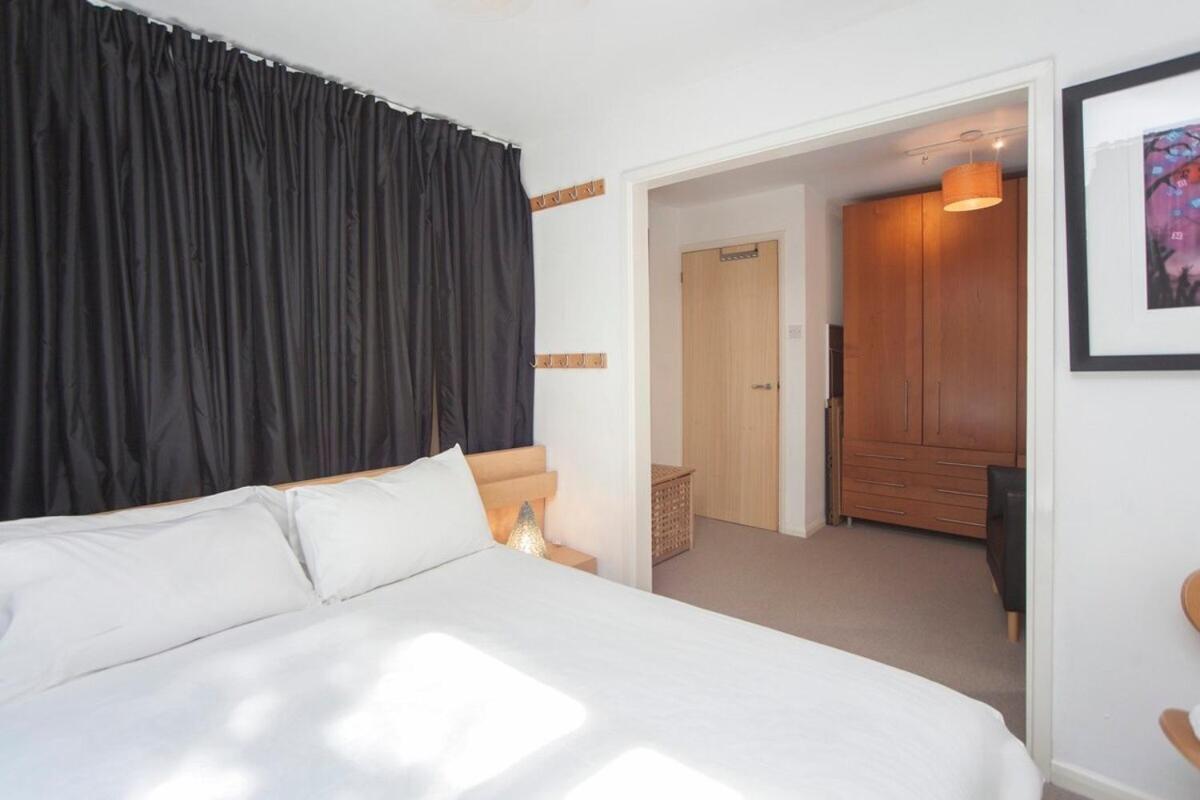 ※ Relaxing Home- Parking & Gorgeous Gardens Bath Eksteriør bilde
