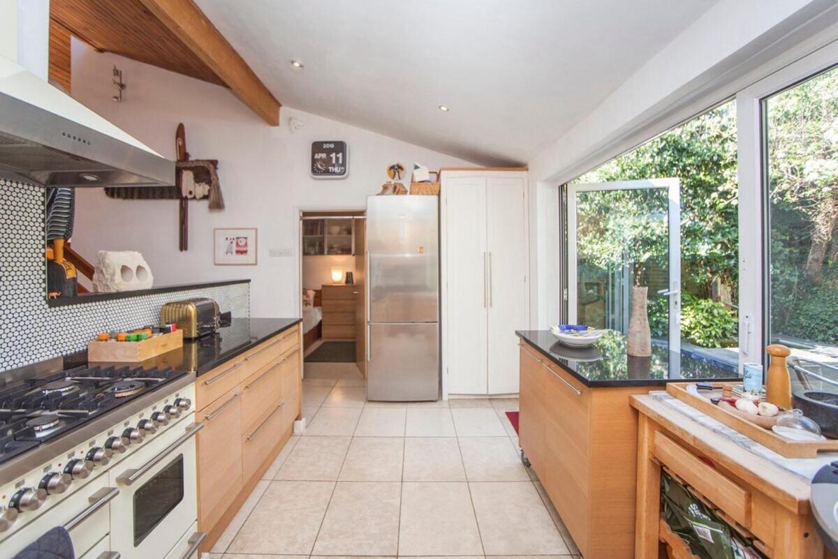 ※ Relaxing Home- Parking & Gorgeous Gardens Bath Eksteriør bilde