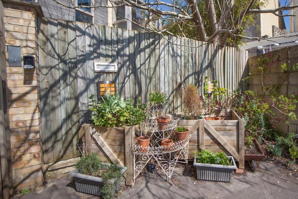 ※ Relaxing Home- Parking & Gorgeous Gardens Bath Eksteriør bilde