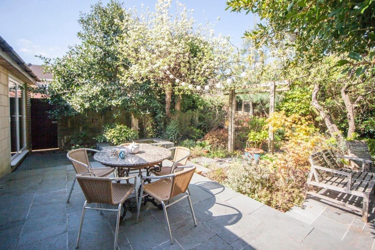 ※ Relaxing Home- Parking & Gorgeous Gardens Bath Eksteriør bilde